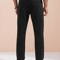 HIGHLANDER Men Straight Fit Mid Rise Black Jeans - Master